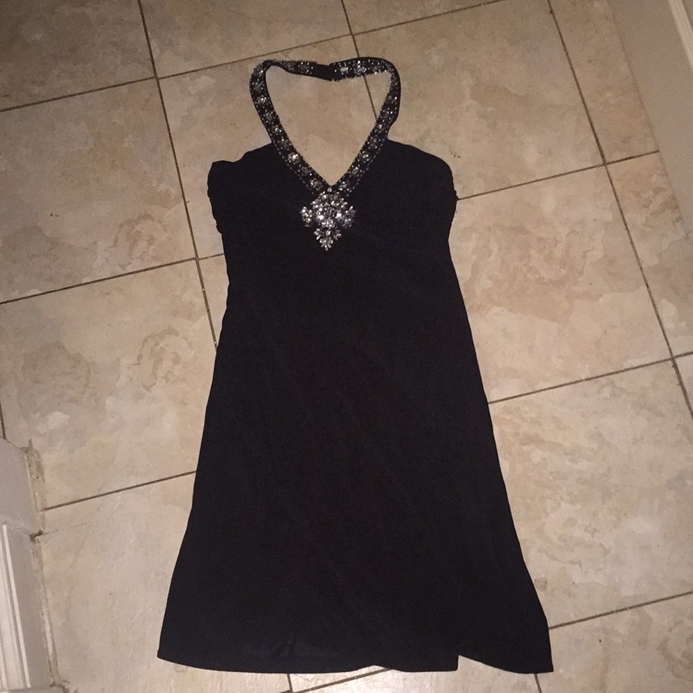 Sexy little black dress🍾